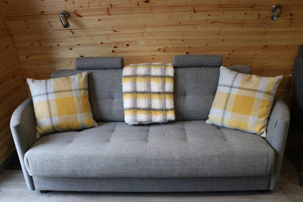 Glampods Glamping Pod - Meet Highland Cows And Sheep Elgin Villa Exteriör bild