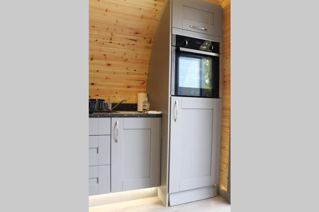 Glampods Glamping Pod - Meet Highland Cows And Sheep Elgin Villa Exteriör bild